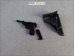 DiD Waffen-SS Medic (Stabsarzt) / deutsche Pistole P38 mit Holster 1:6