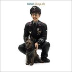 1:16 Figure Colonel Otto Paetsch with dog